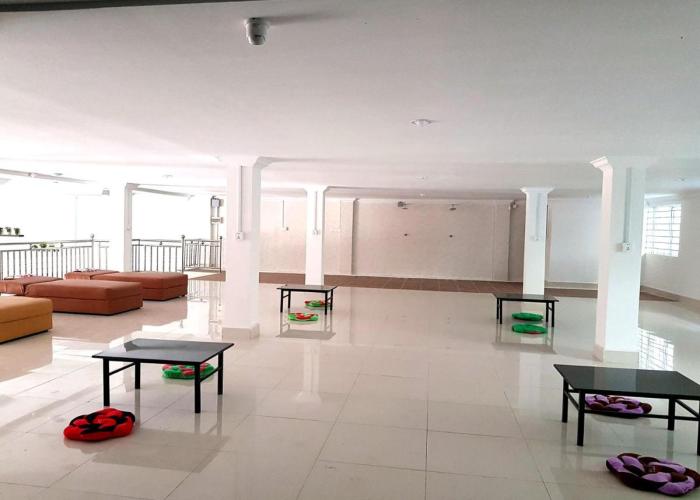 Lucky Hostel