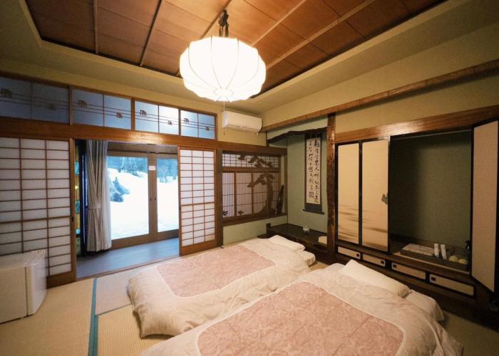 Bed and breakfasts Otarunishikien