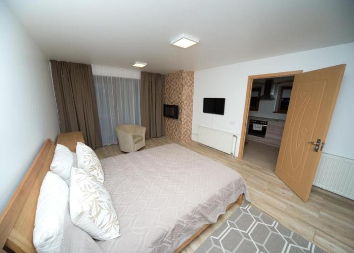 Petro delux apartments