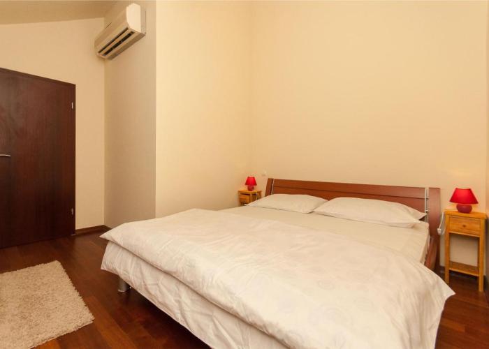 Modern new flat next to river Cetina