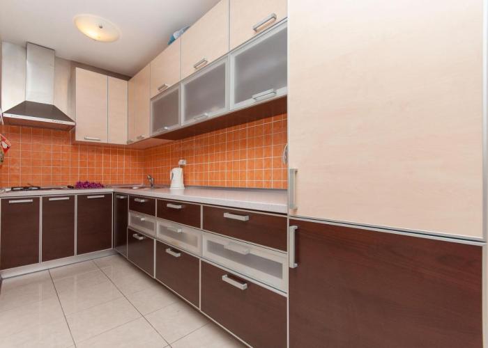 Modern new flat next to river Cetina