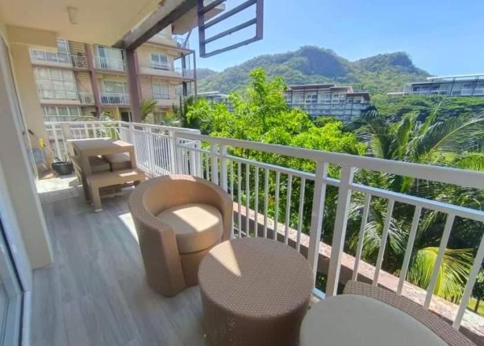 Luxurious Family Room Pico de Loro