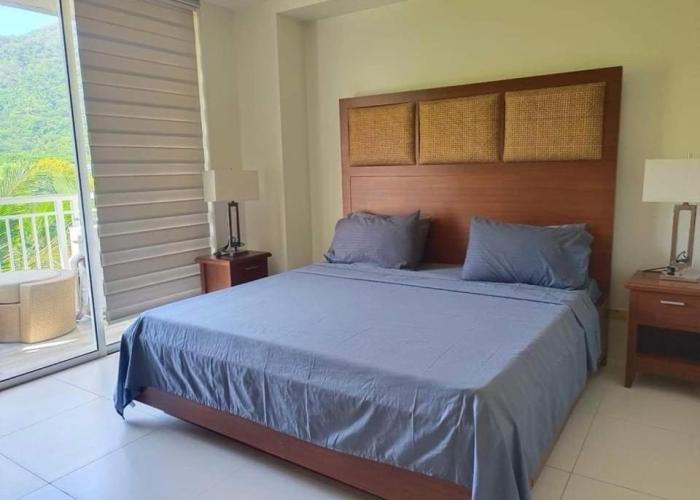 Luxurious Family Room Pico de Loro