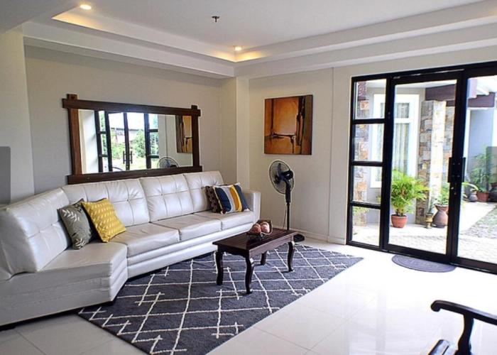 The Guest House Laoag