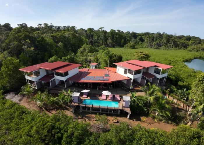 Villa F&B