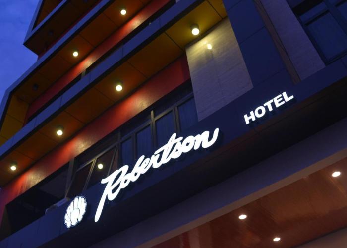 Robertson Hotel