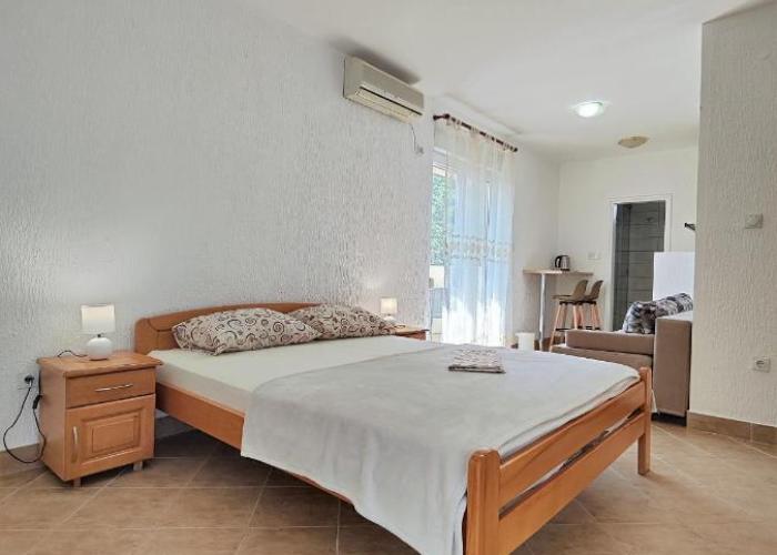 MM Apartments