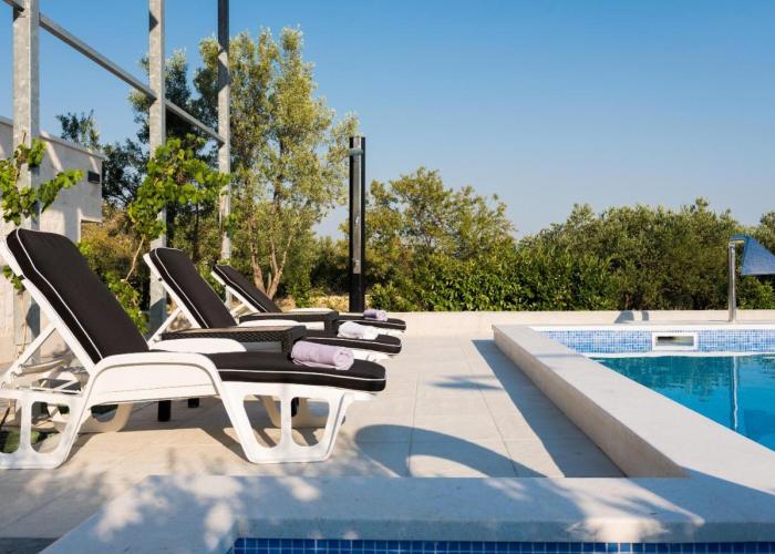 Villa Solitude