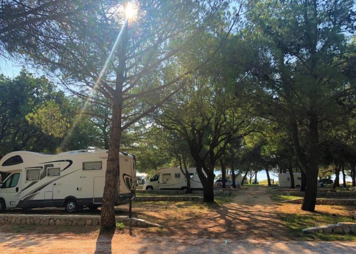 Camping Vransko jezero - Crkvine