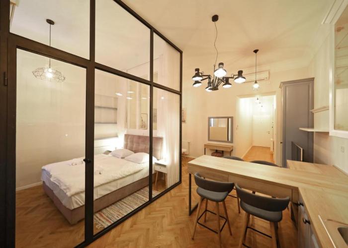 Swanky bed&breakfast