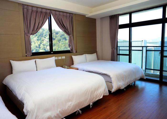 Yi Da Lakeside Hotel