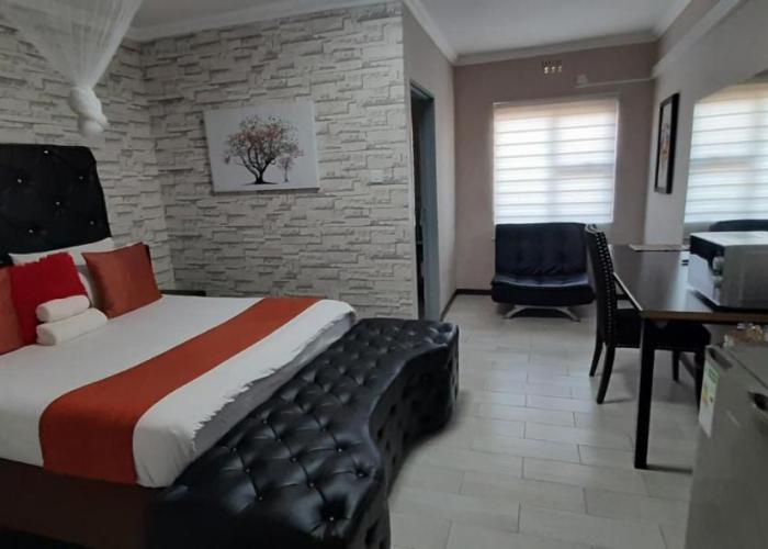 The New Mall Guesthouse