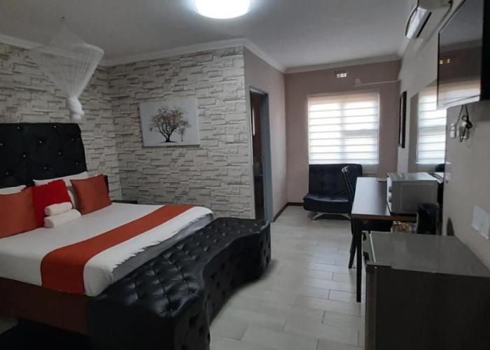 The New Mall Guesthouse
