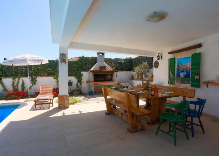 Villa Marela with Heated Swimming Pool