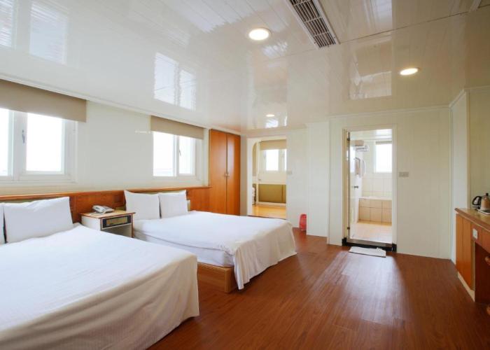 Lion Hotel