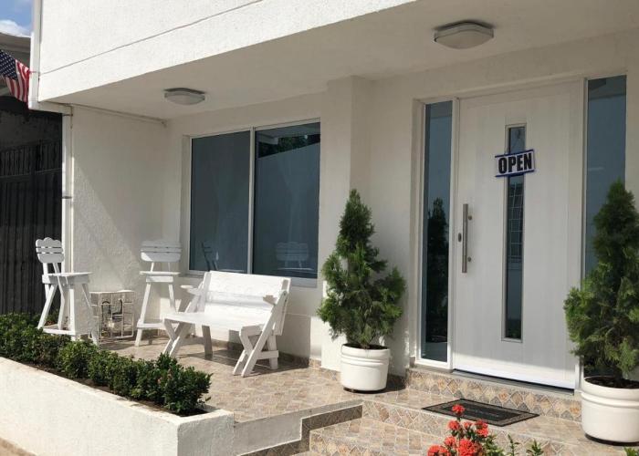 Sashii Hostel & Boutique.
