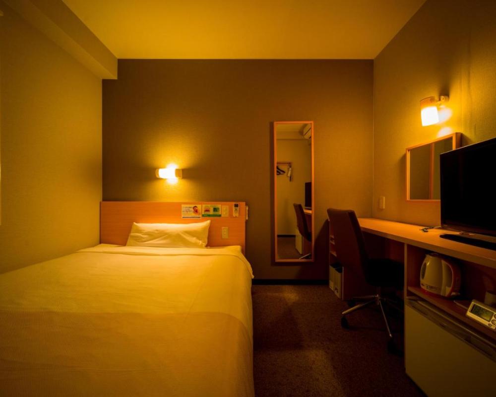 Super Hotel Yokkaichi Route 1