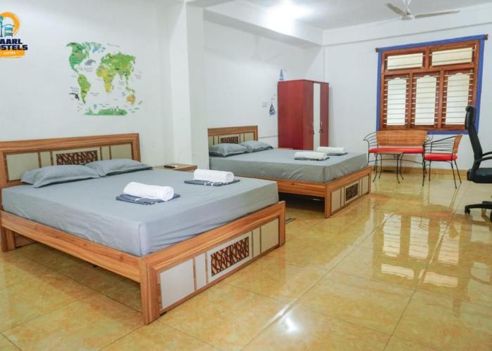Yaarl Hostels