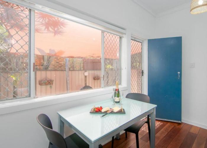 Yamba Daze - Sunset - Pet Friendly
