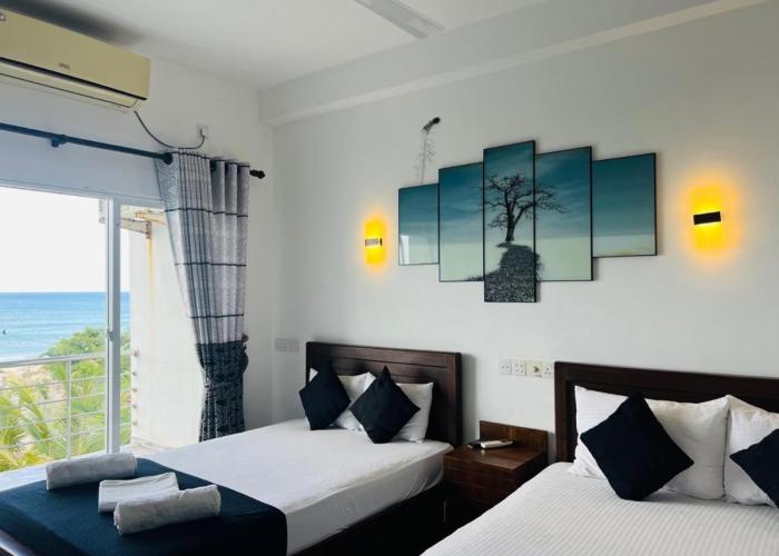 Liyonaa Beach Hotel