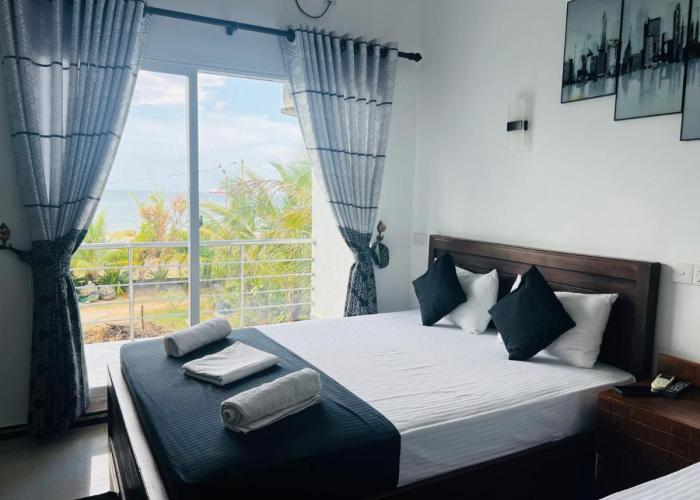 Liyonaa Beach Hotel