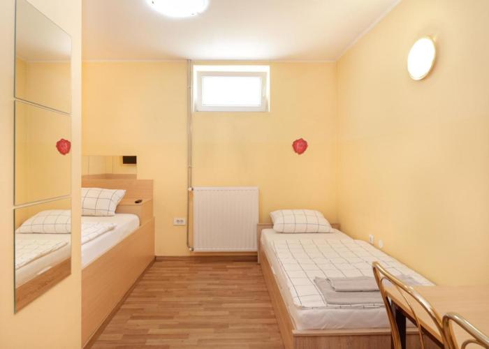 Beg Rooms