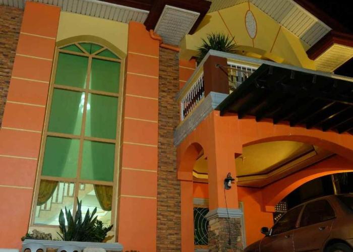 The Orange House - Vigan Villa