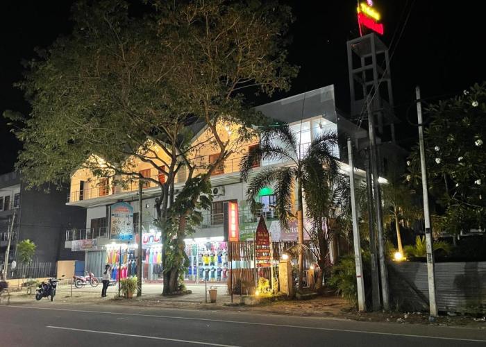 Thisha Hotel