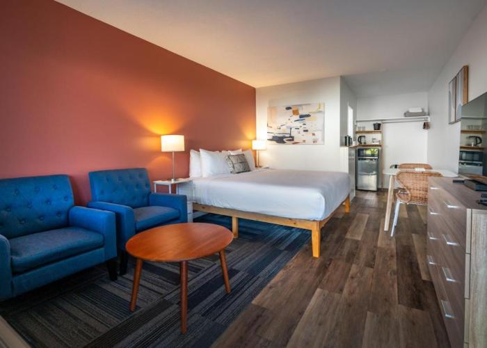 Okanagan Lakefront Resort