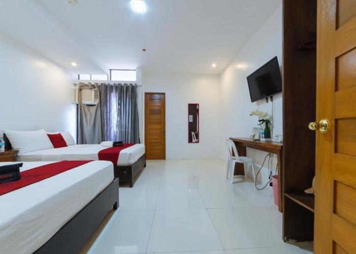 RedDoorz Plus @ San Roque Roxas City