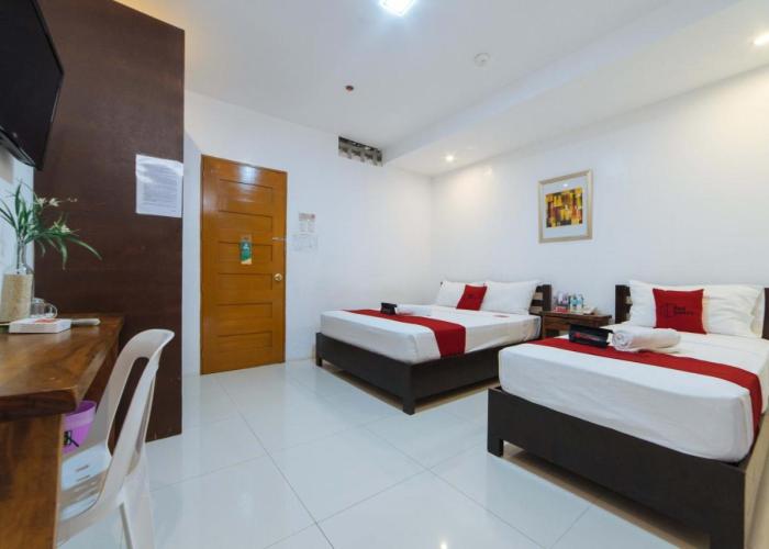 RedDoorz Plus @ San Roque Roxas City