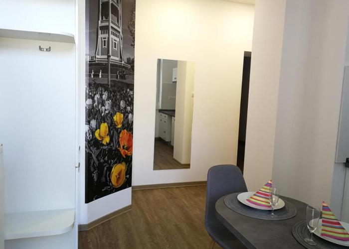 Class Apartment