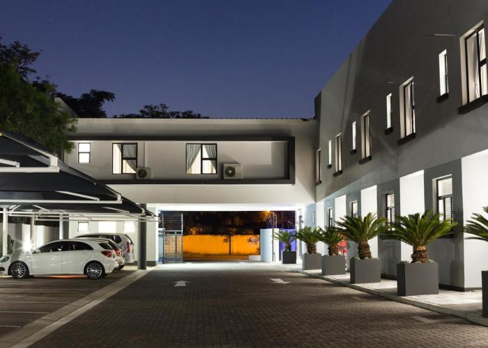 City Mews On Independence