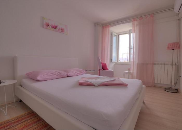 Apartments & Rooms Josephine
