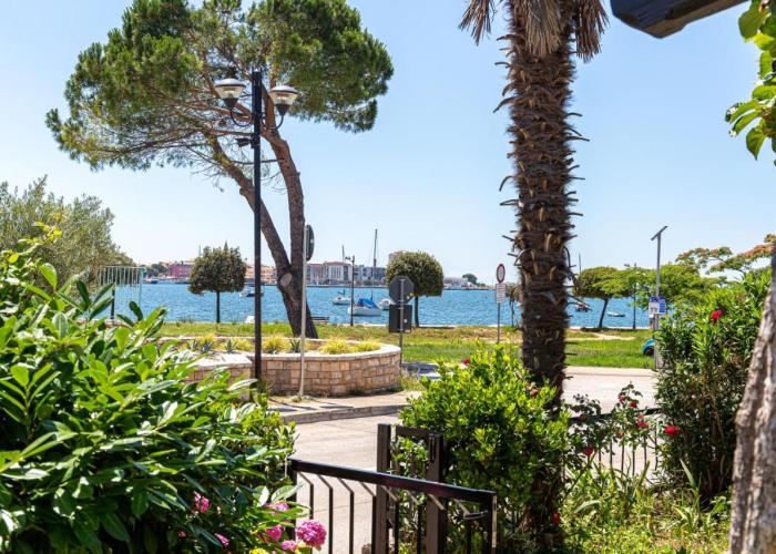 Villa Umag Seafront