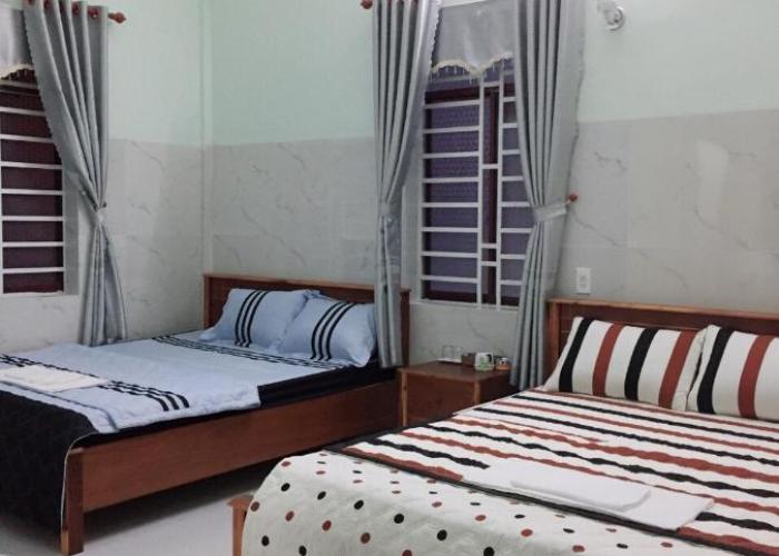 Khách sạn Ngọc Quỳnh