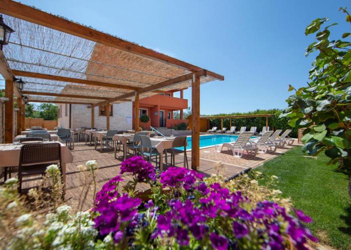 Hotel Natura Vilanija