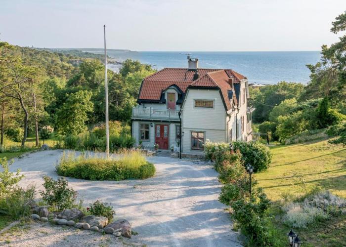 Villa Lullyhill