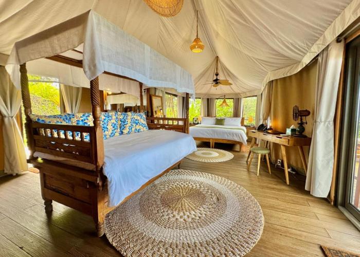 Palau Carolines Resort