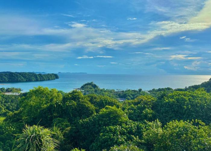 Palau Carolines Resort