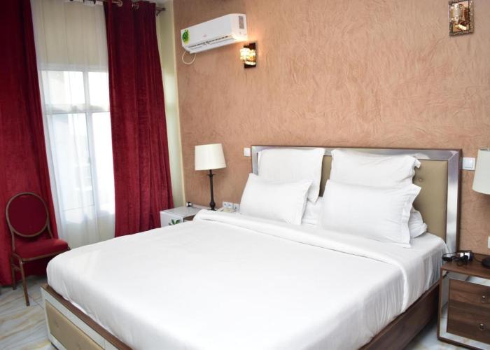 Safyad Hotel