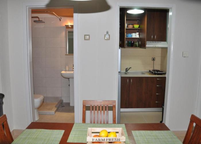 Nakis Apartment Studio