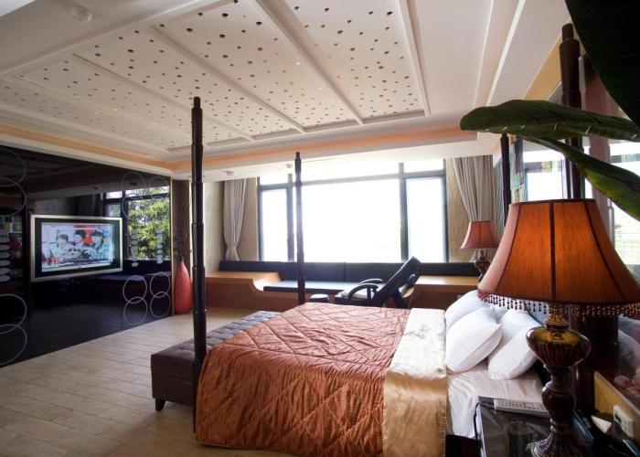 Chateau Motel & Spa