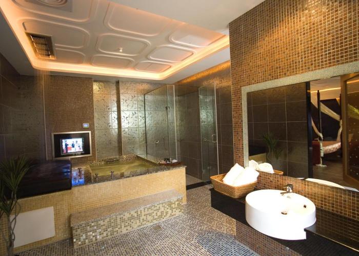 Chateau Motel & Spa