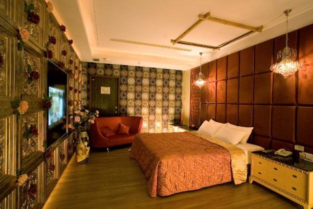 Chateau Motel & Spa