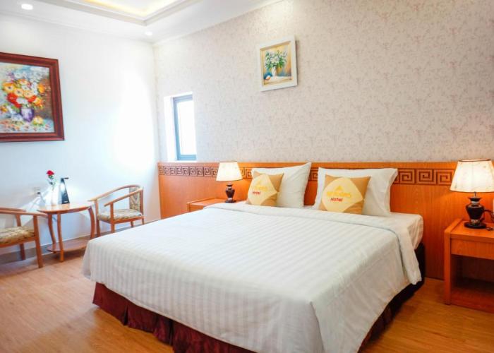 NỮ HOÀNG HOTEL