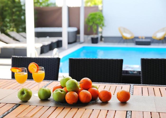 Villas A & N