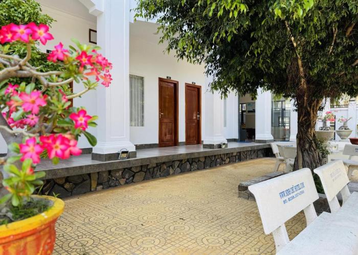 Ninh Chu 2 Hotel