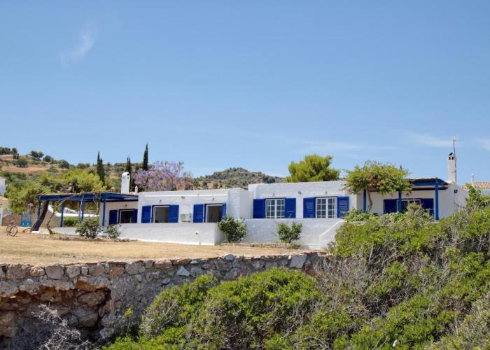 Aroura Homes 4BR Beachfront Villa