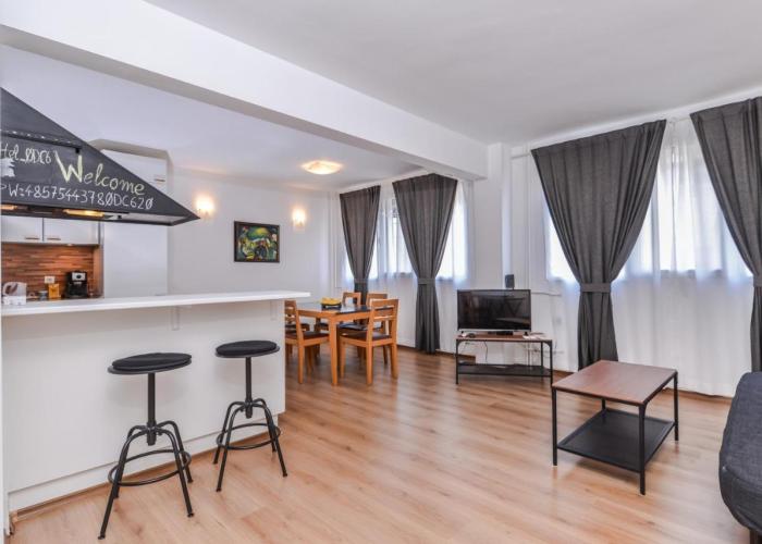 Eleganto - Central 2BD Stylish Apartment by Flat Mаnager